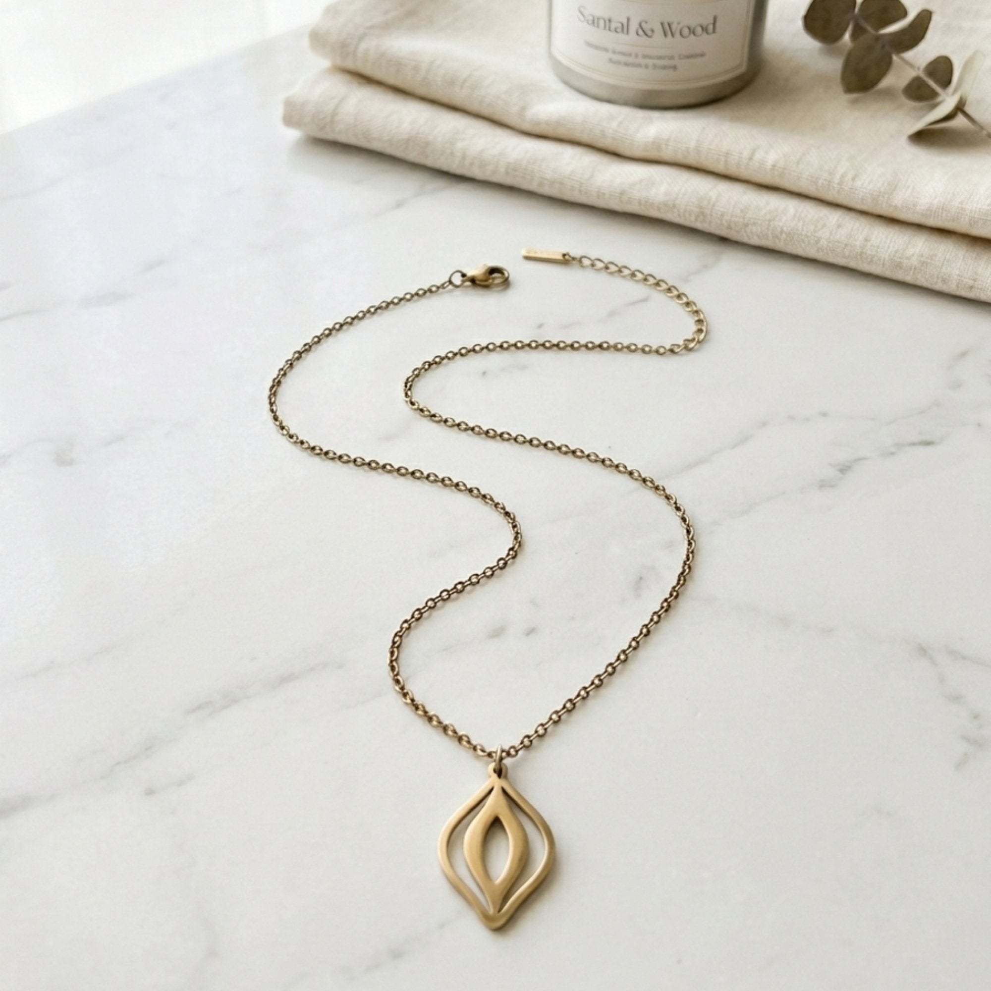 Vulva Kette Gold