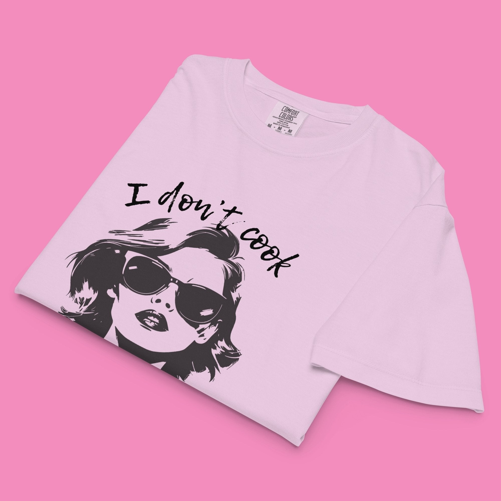 I don't cook, I don't clean – Feministisches Boxy-T-Shirt aus schwerer Baumwolle