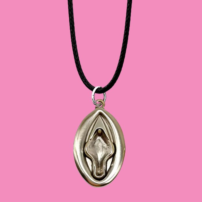 Vulva Kette silber von Bling Bling Feministas