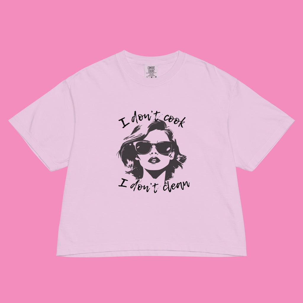 I don't cook, I don't clean – Feministisches Boxy-T-Shirt in Orchidee | Bling Bling Feministas