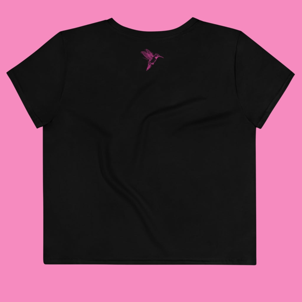 Boss Bitch Crop-Top in Schwarz mit rosa/pinkem Aufdruck – feministisches bauchfreies Shirt aus Polyester-Stretch – Bling Bling Feministas