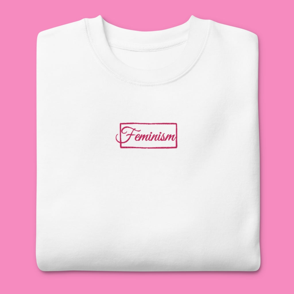Feminism Premium-Pullover in Weiß mit pinker Stickerei – feministischer bestickter Sweater aus Baumwolle – Bling Bling Feministas