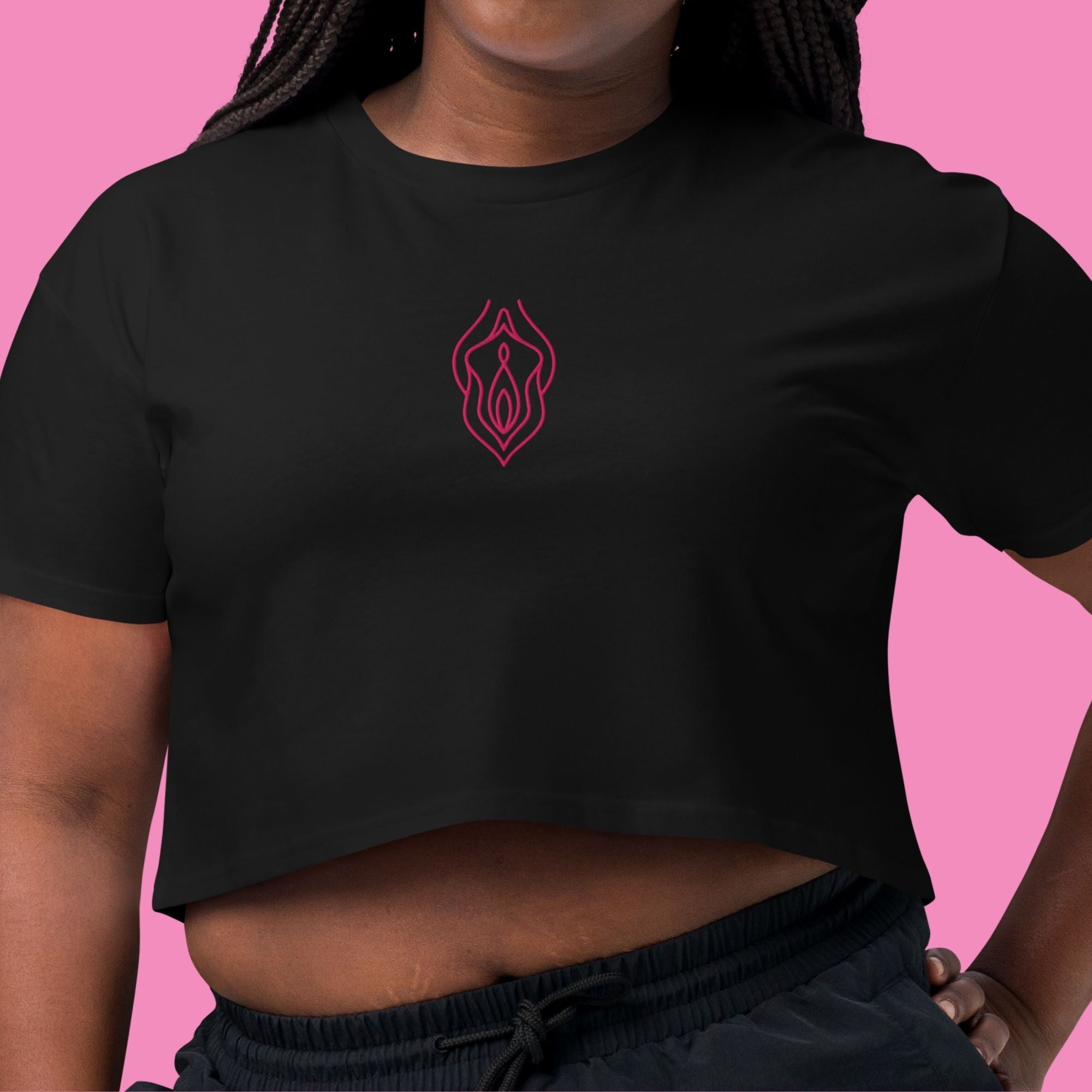Feministisches Vu*lva Crop Top in Schwarz mit Stickerei – Feminist Streetwear von Bling Bling Feministas
